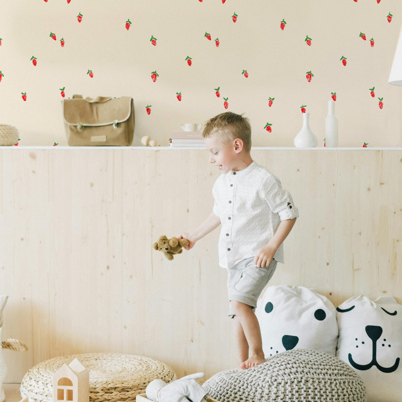 PAPEL MURAL SWEET STRAWBERRY